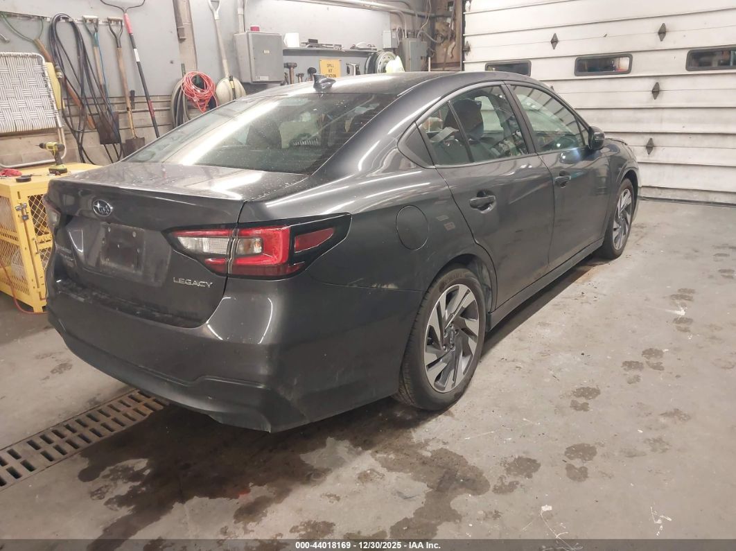 Subaru Legacy 2024