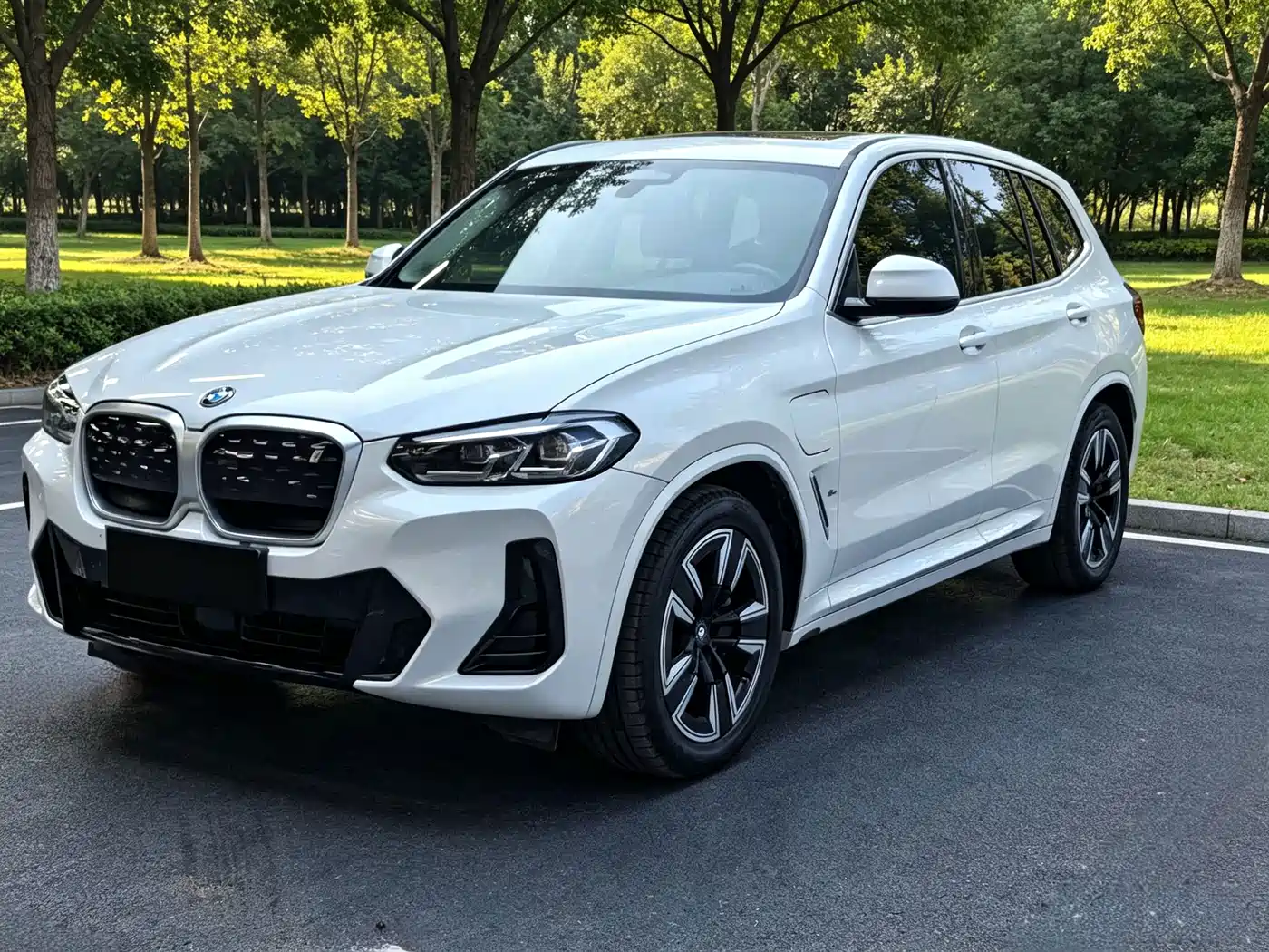 BMW iX3 2024