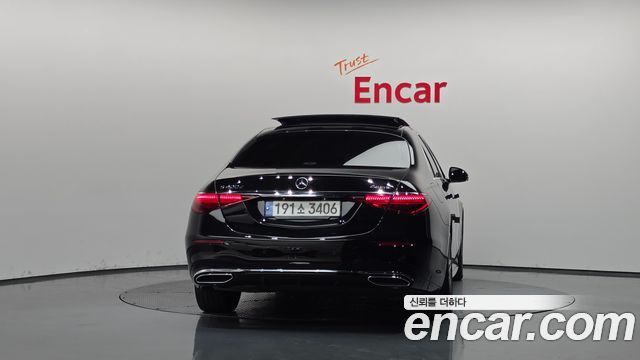 Mercedes-Benz S-Класс 2022