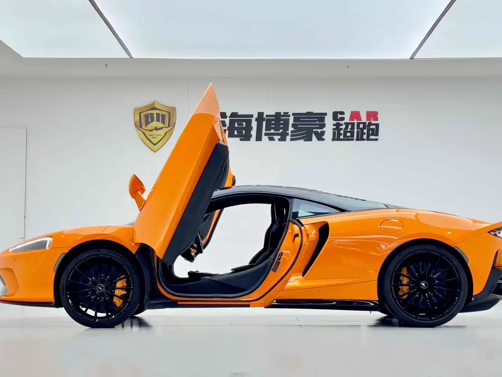 McLaren GT 2023