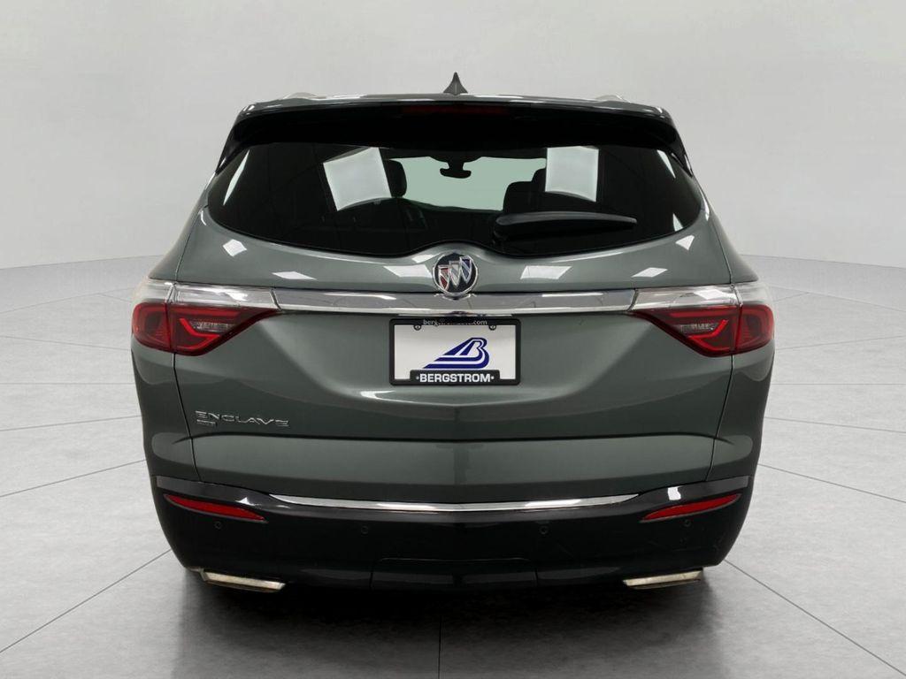 Buick Enclave 2023