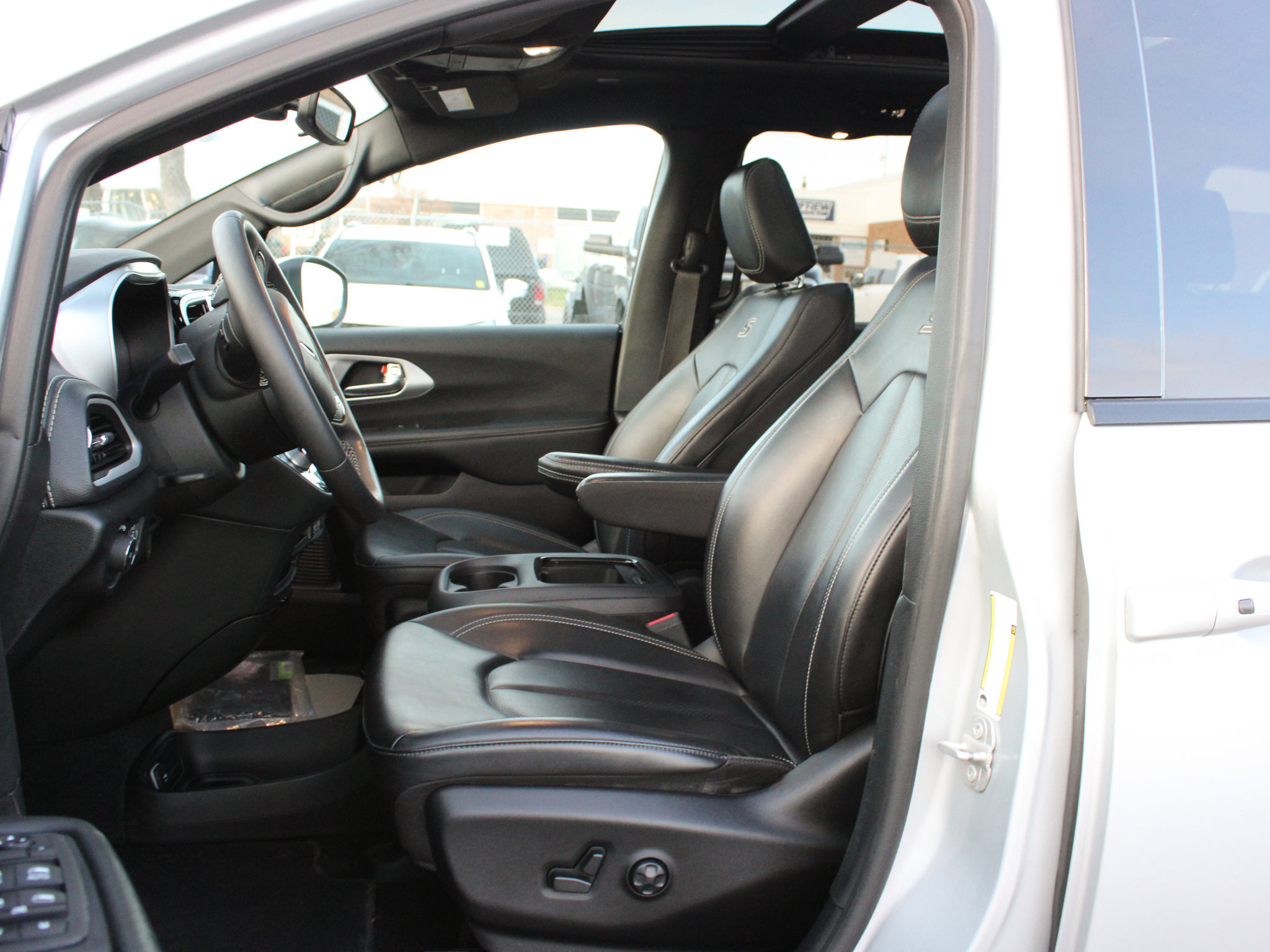 Chrysler Pacifica 2023