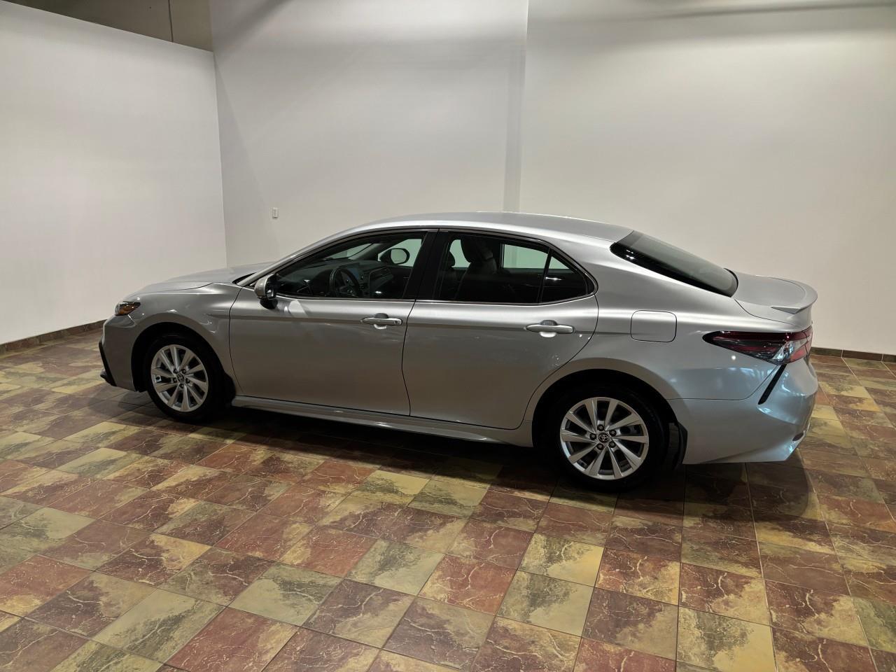Toyota Camry 2024