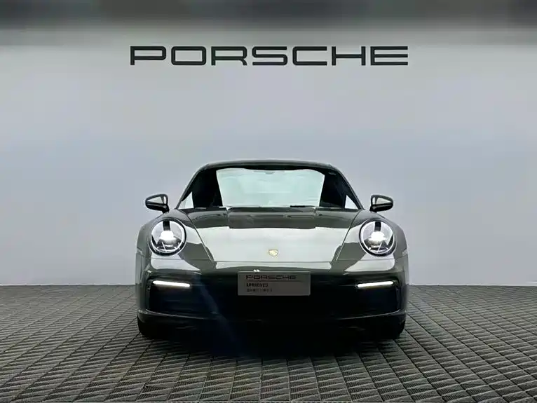 Porsche 911 2021