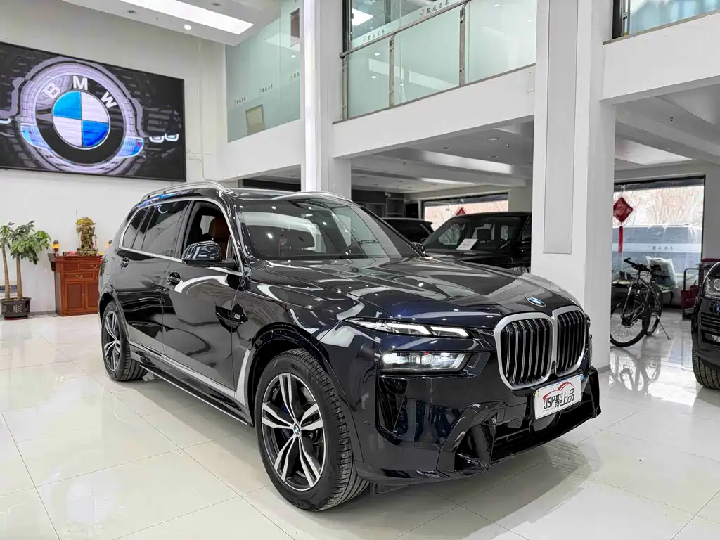 BMW X7 2023