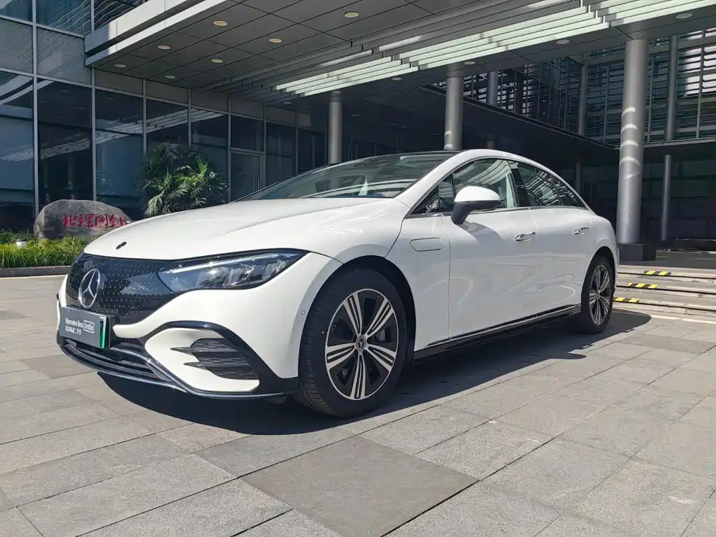 Mercedes-Benz EQE 2025