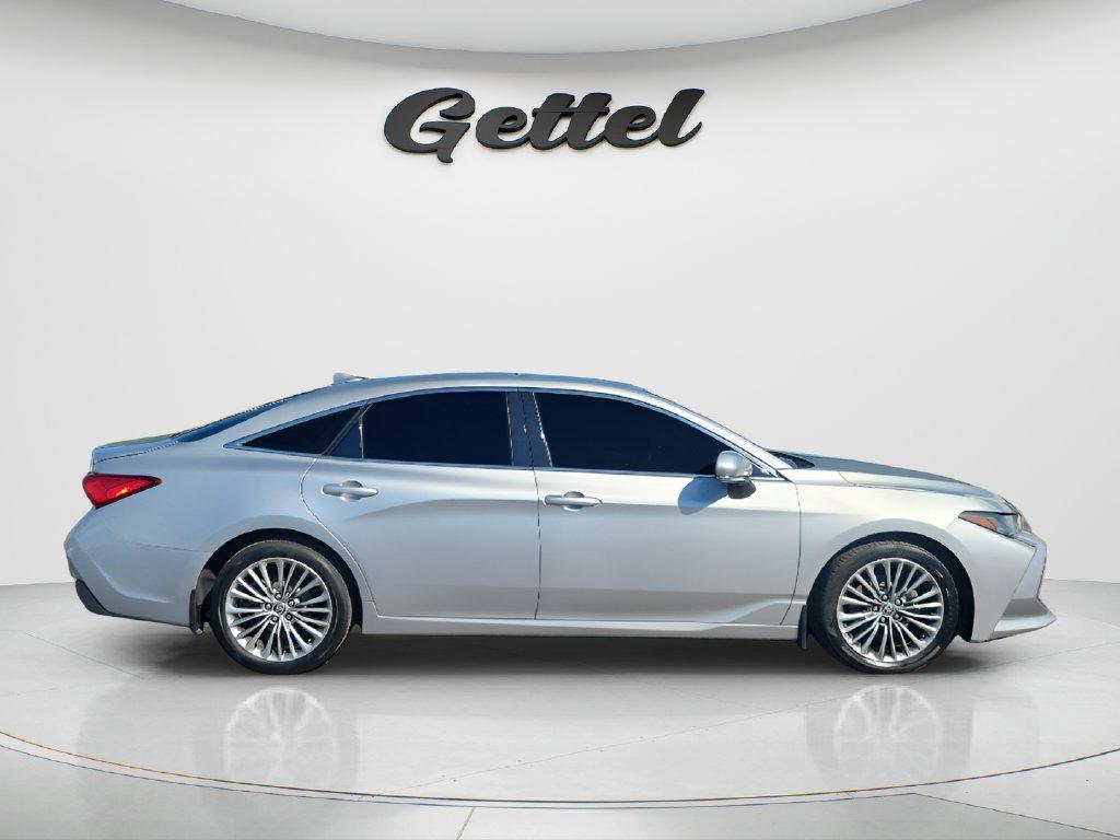 Toyota Avalon 2022
