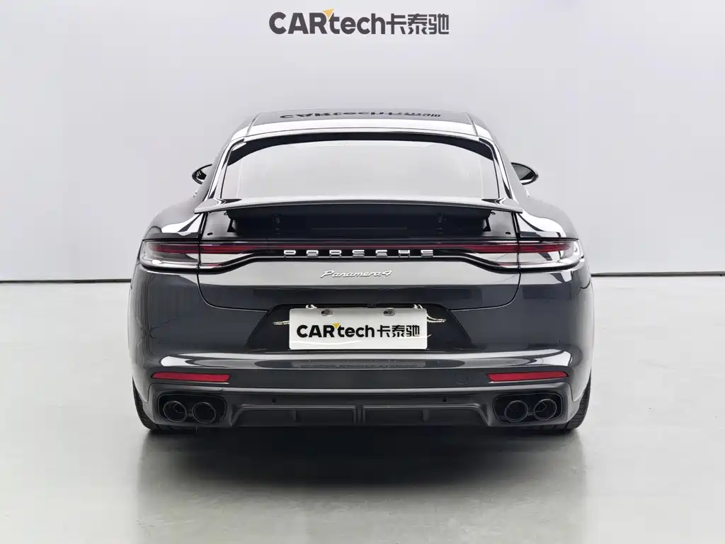 Porsche Panamera 2022