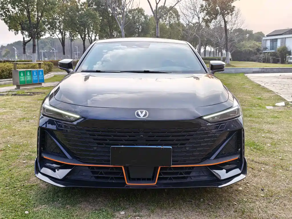 Changan UNI-V 2022