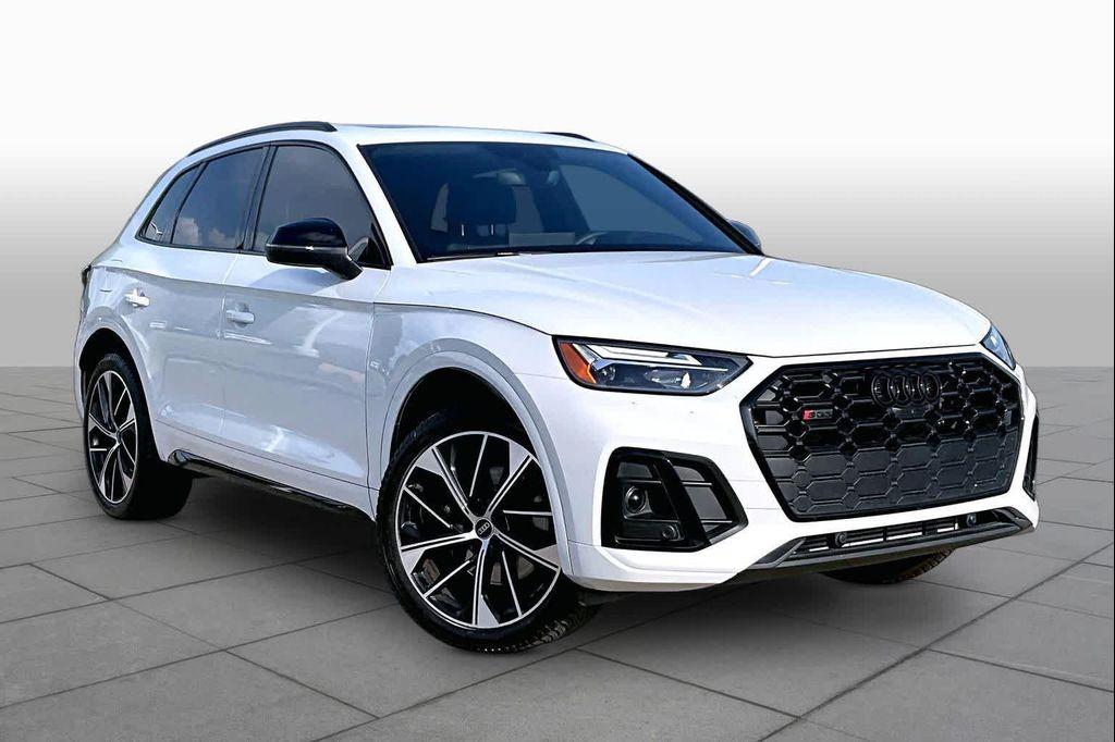 Audi SQ5 2024