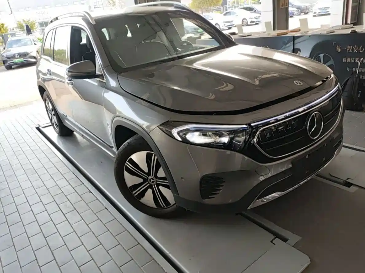 Mercedes-Benz EQB 2023