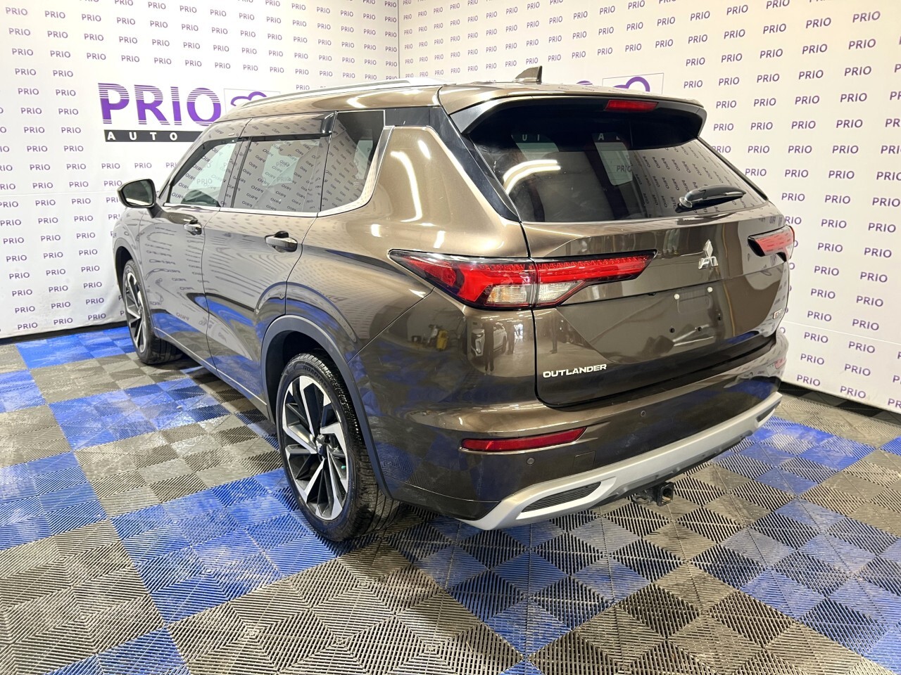 Mitsubishi Outlander 2023