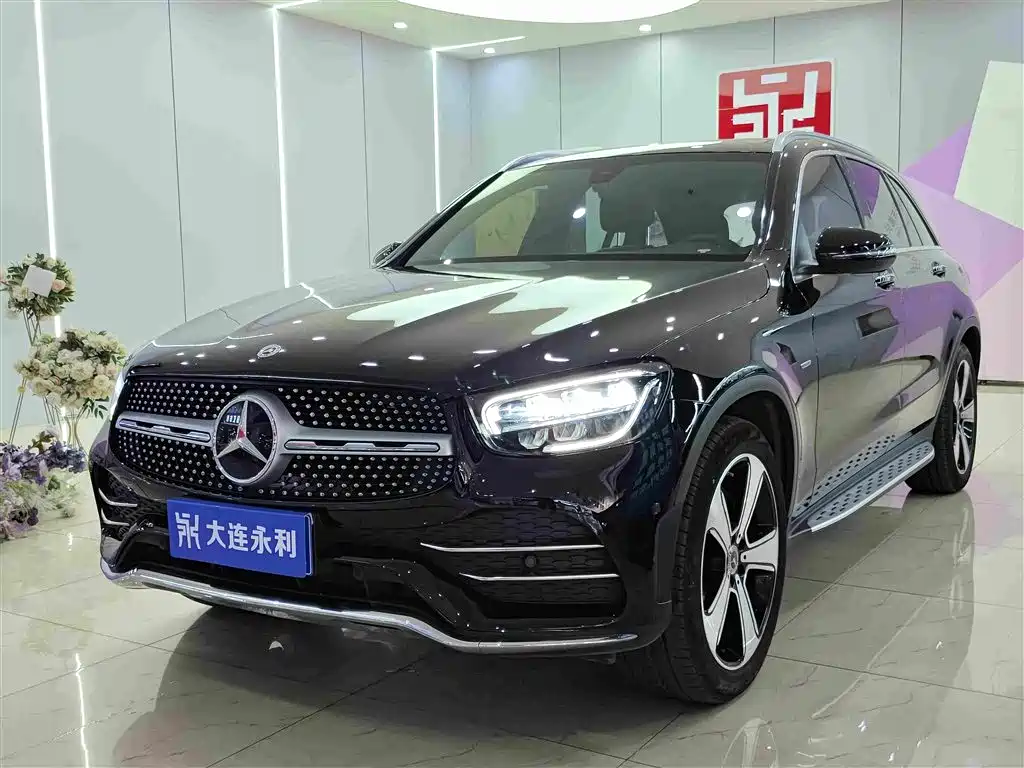 Mercedes-Benz GLC 2023