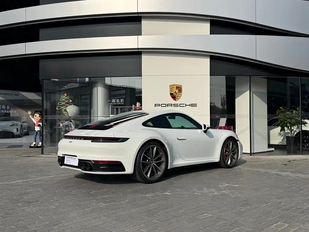 Porsche 911 2024