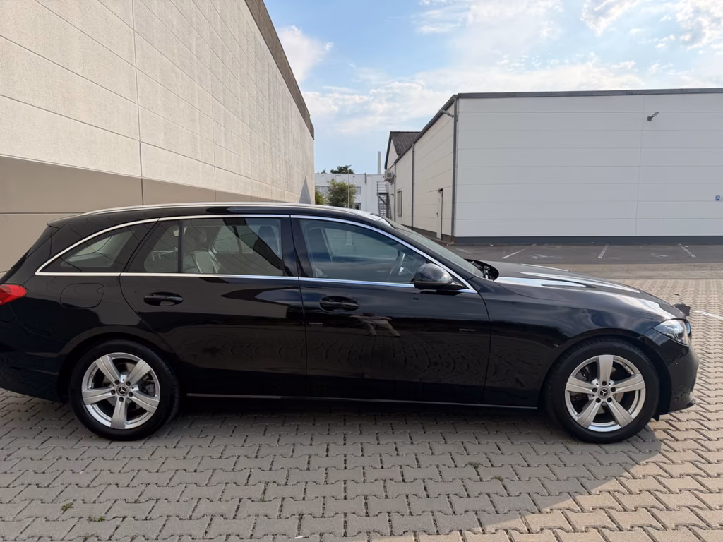 Mercedes-Benz C 200 2022