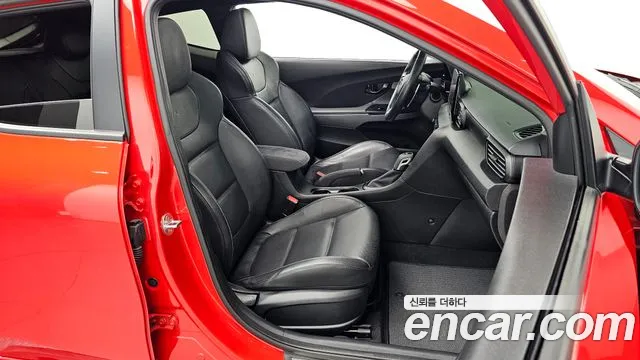Hyundai Veloster 2020