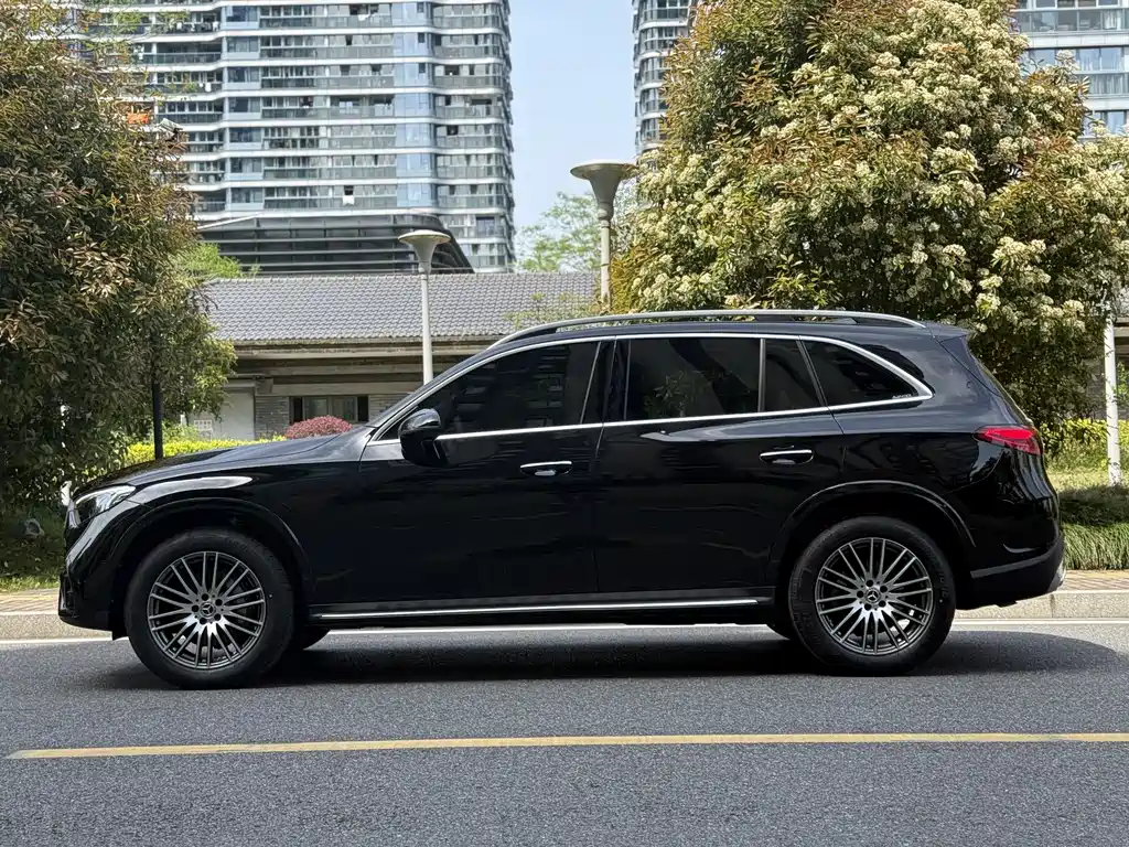 Mercedes-Benz GLC 2024