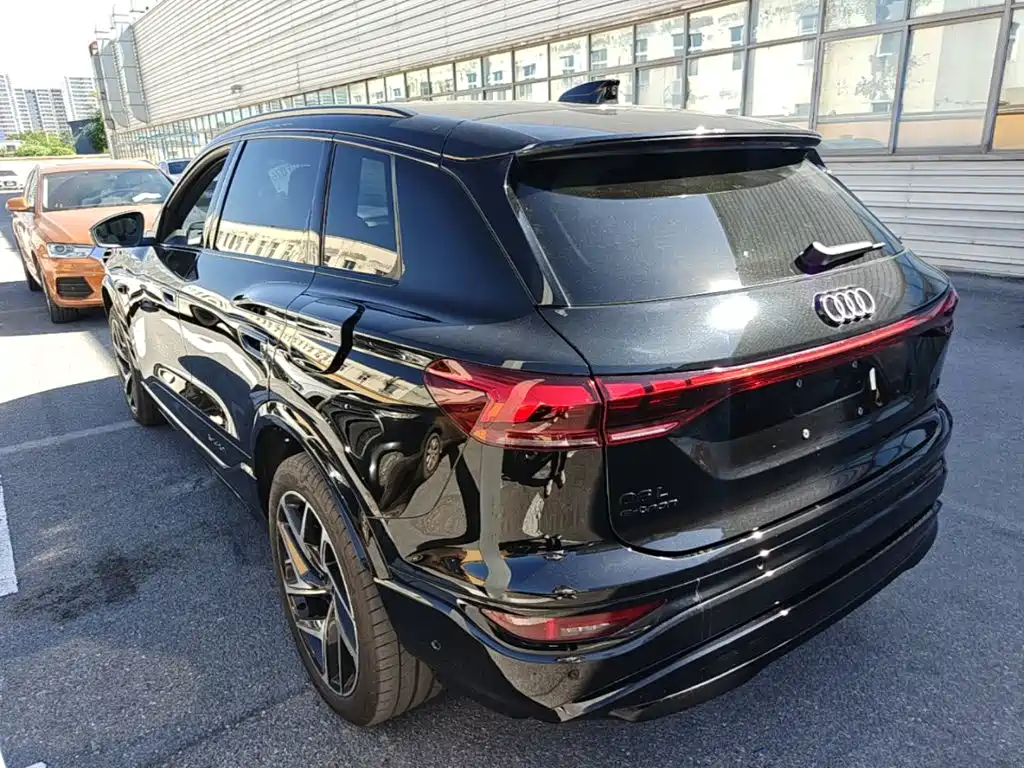 Audi e-tron 2026