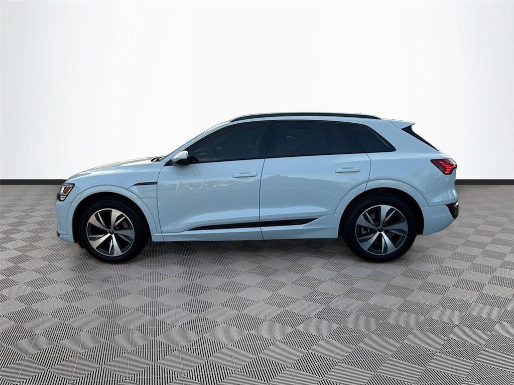 Audi Q8 e-tron 2024