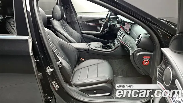 Mercedes-Benz E-Класс 2020