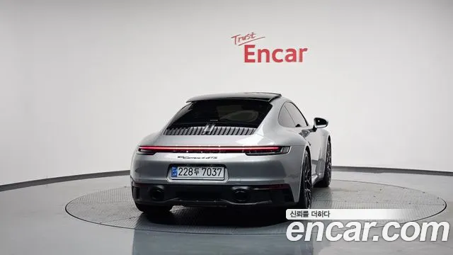 Porsche 911 2024