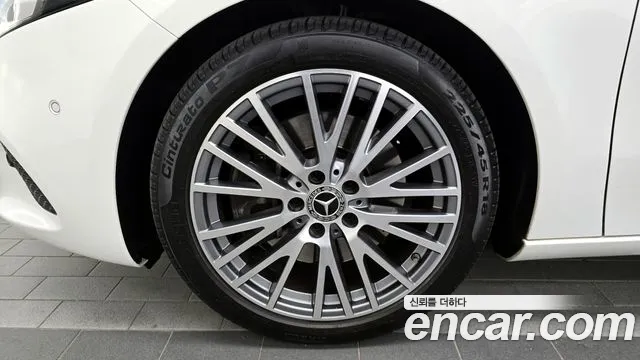 Mercedes-Benz A-Класс 2021