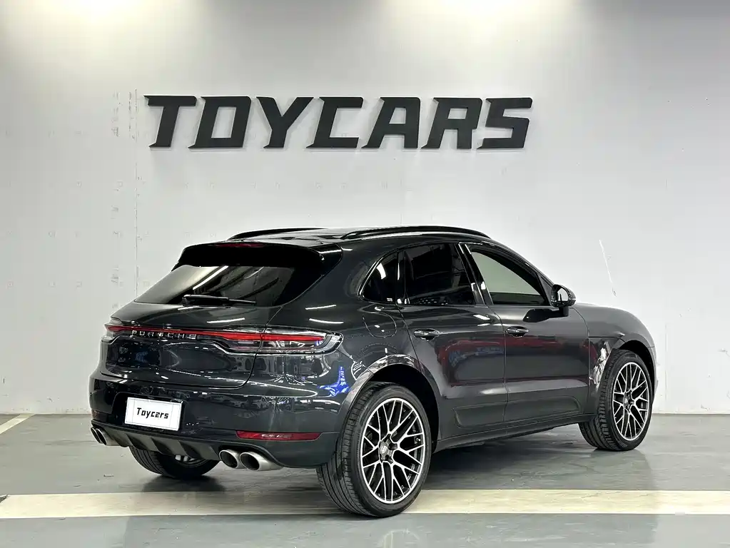 Porsche Macan 2021