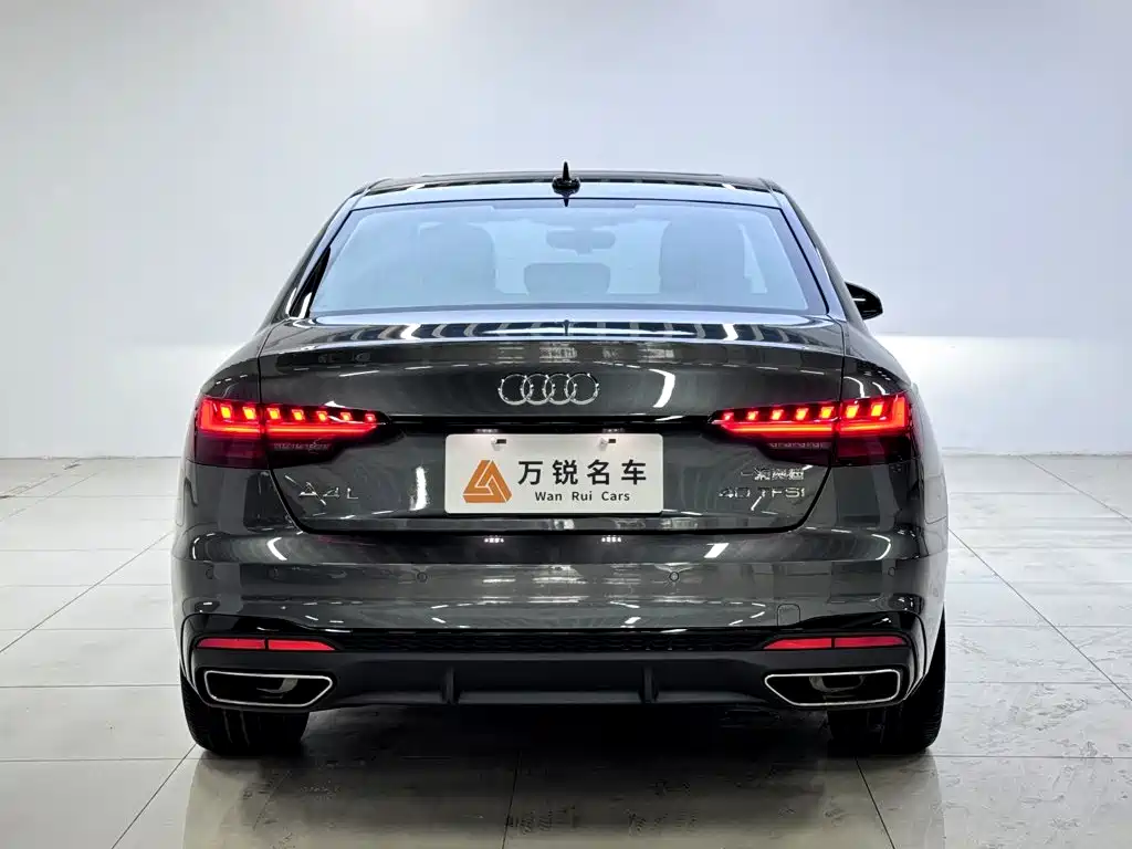 Audi A4 2023