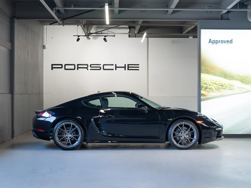 Porsche Cayman 2024