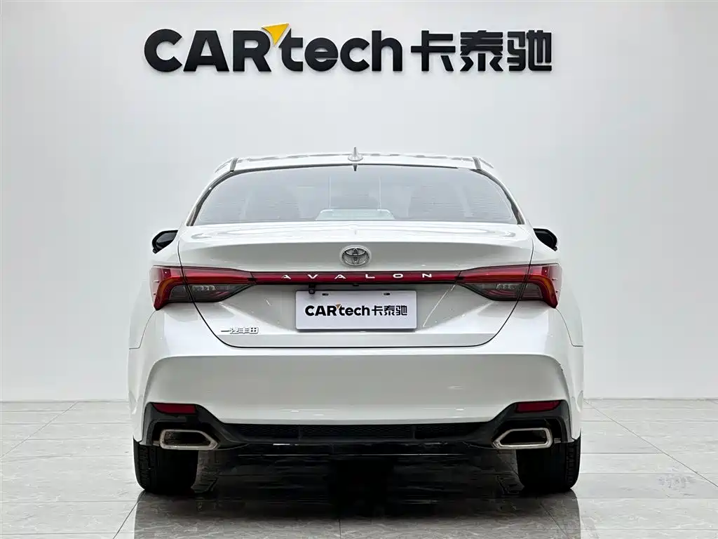 Toyota Avalon 2022