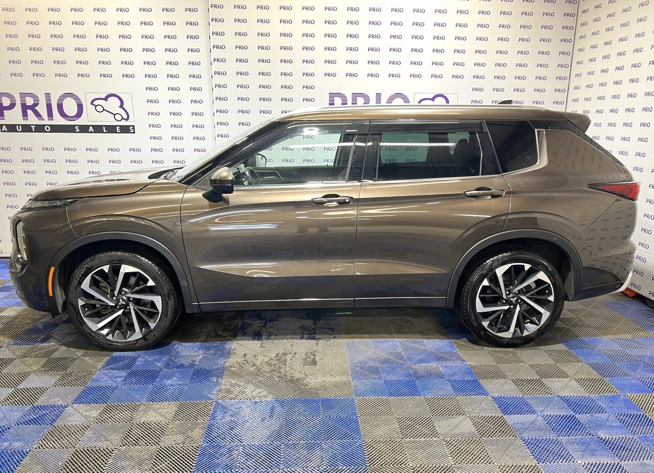 Mitsubishi Outlander 2023