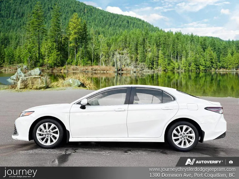 Toyota Camry 2022