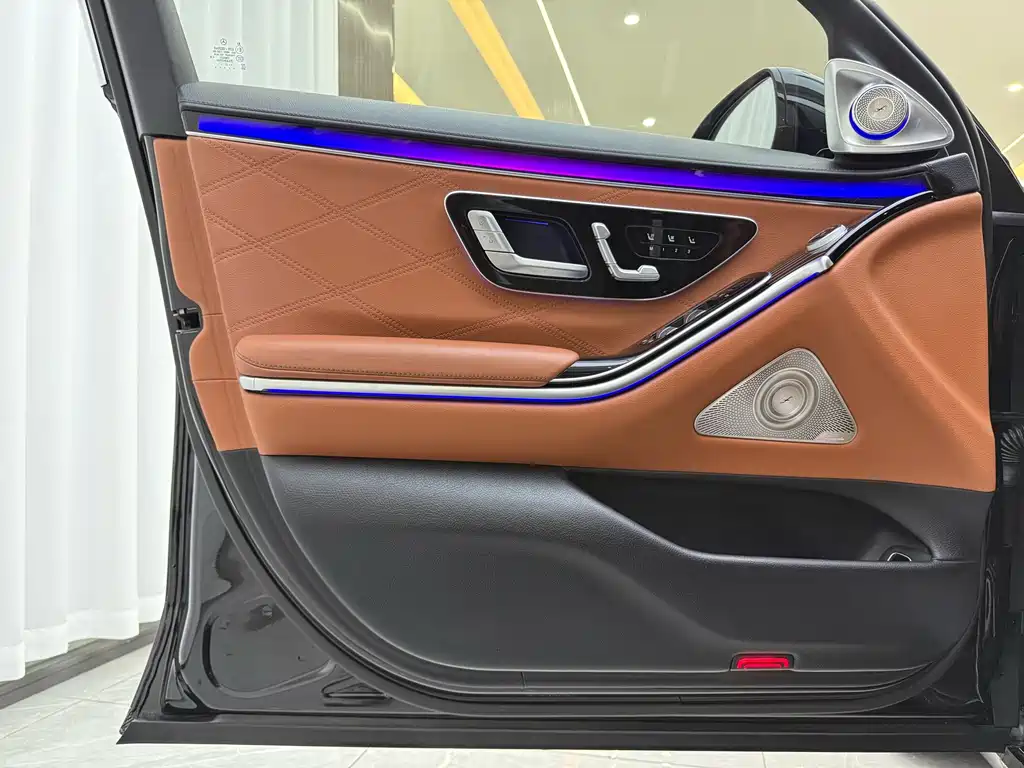 Mercedes-Benz Maybach S-Класс 2022