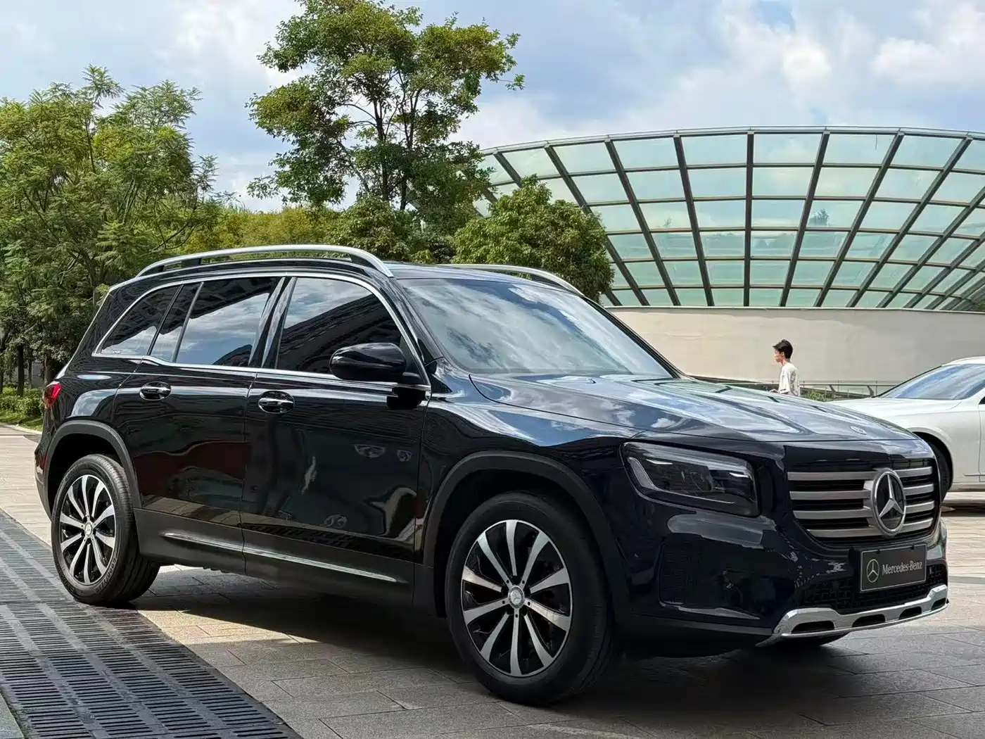 Mercedes-Benz GLB 2025