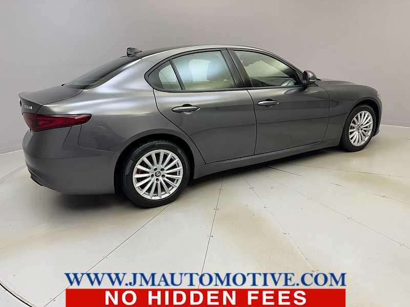 Alfa Romeo Giulia 2022