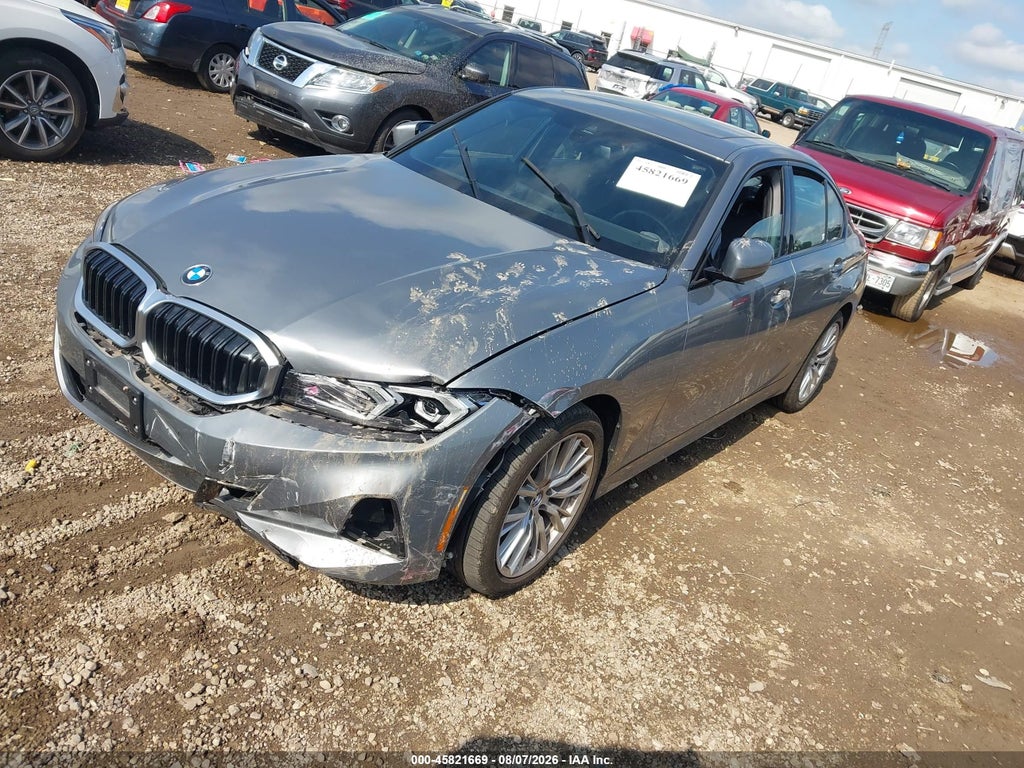 BMW 330 2023