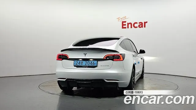 Tesla Model 3 2020