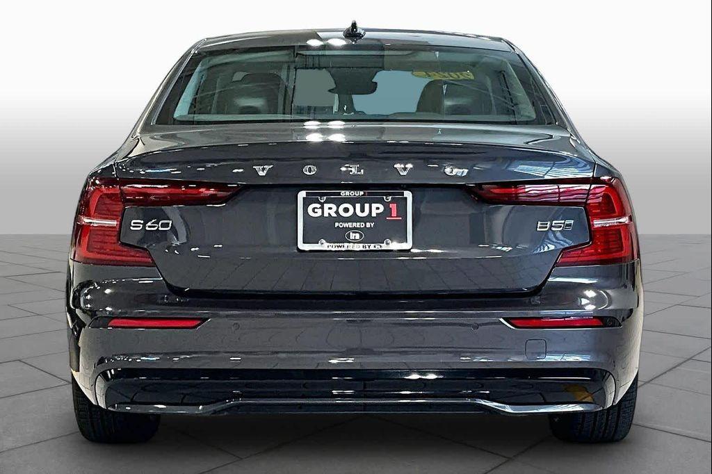 Volvo S60 2024
