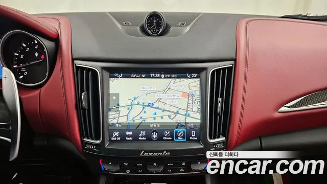 Maserati Levante 2021
