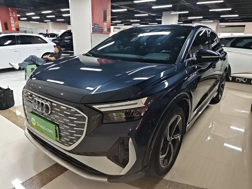Audi Q4 e-tron 2023