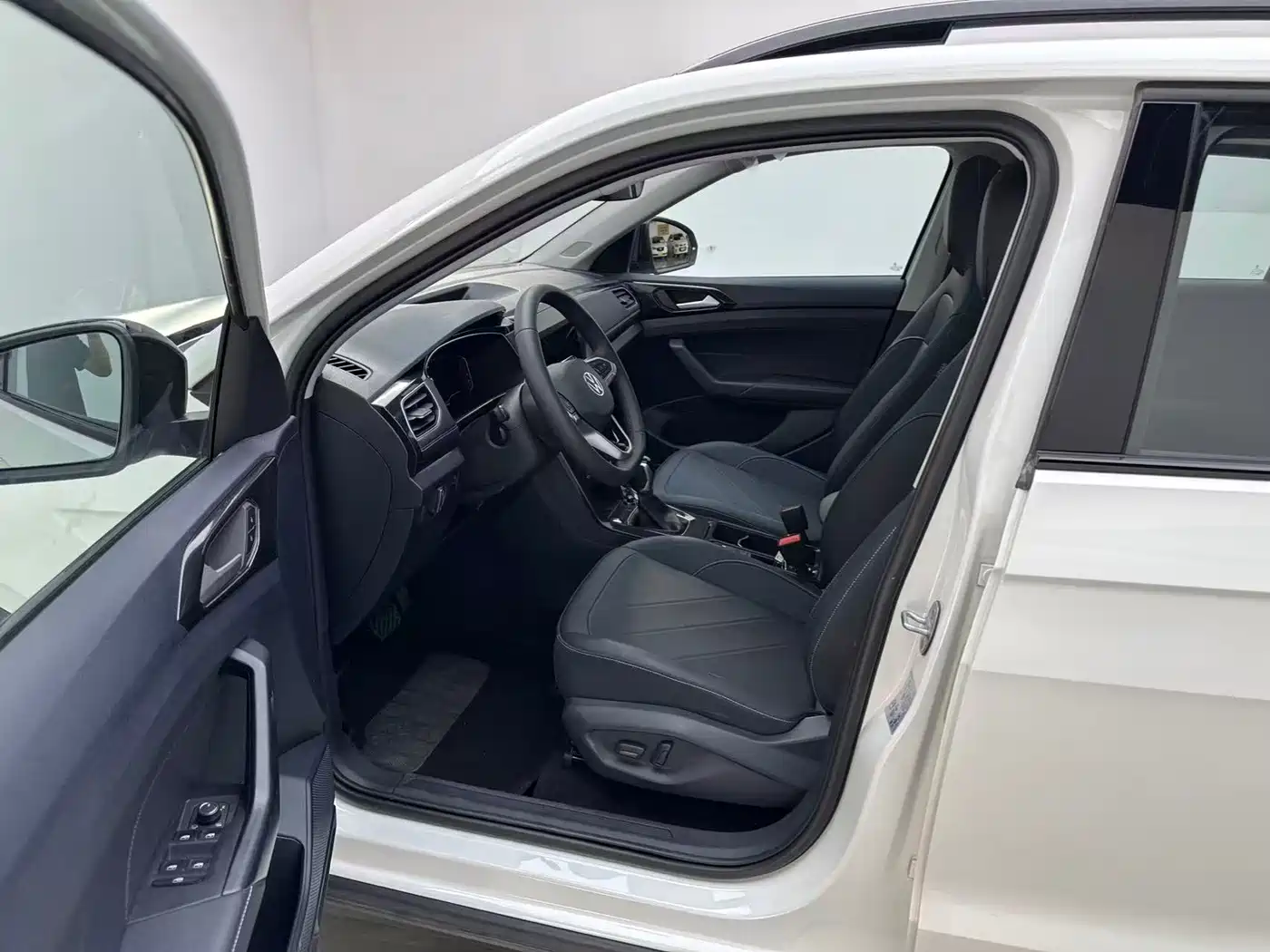 Volkswagen Tharu 2025