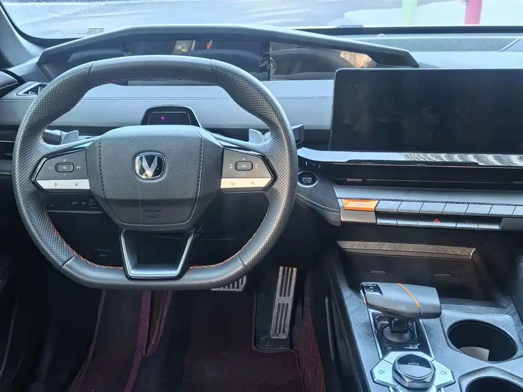 Changan UNI-V 2024