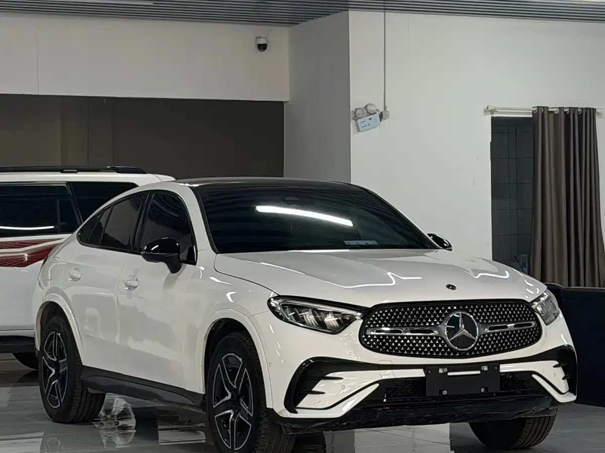 Mercedes-Benz GLC Coupe 2025