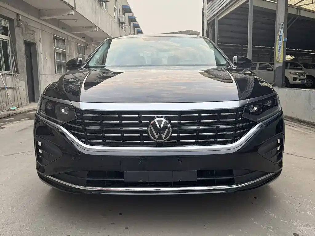 Volkswagen Passat 2024