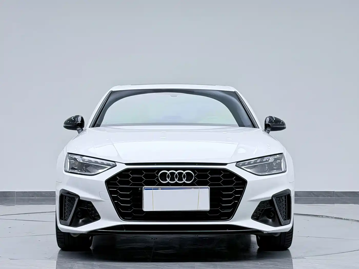 Audi A4 2023
