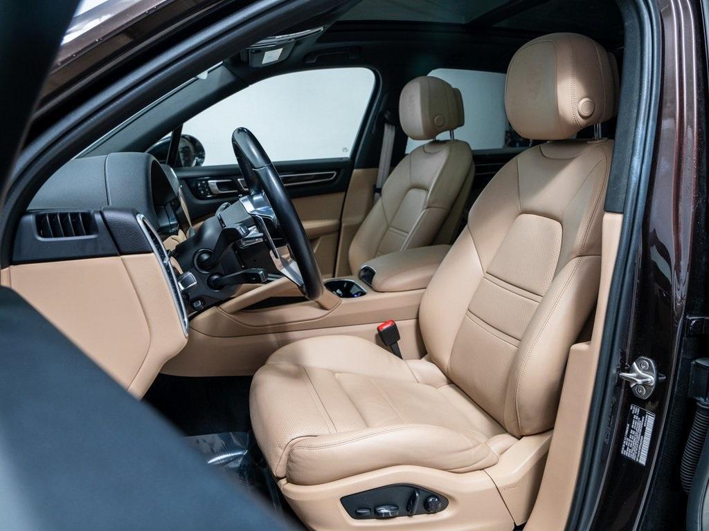 Porsche Cayenne 2023