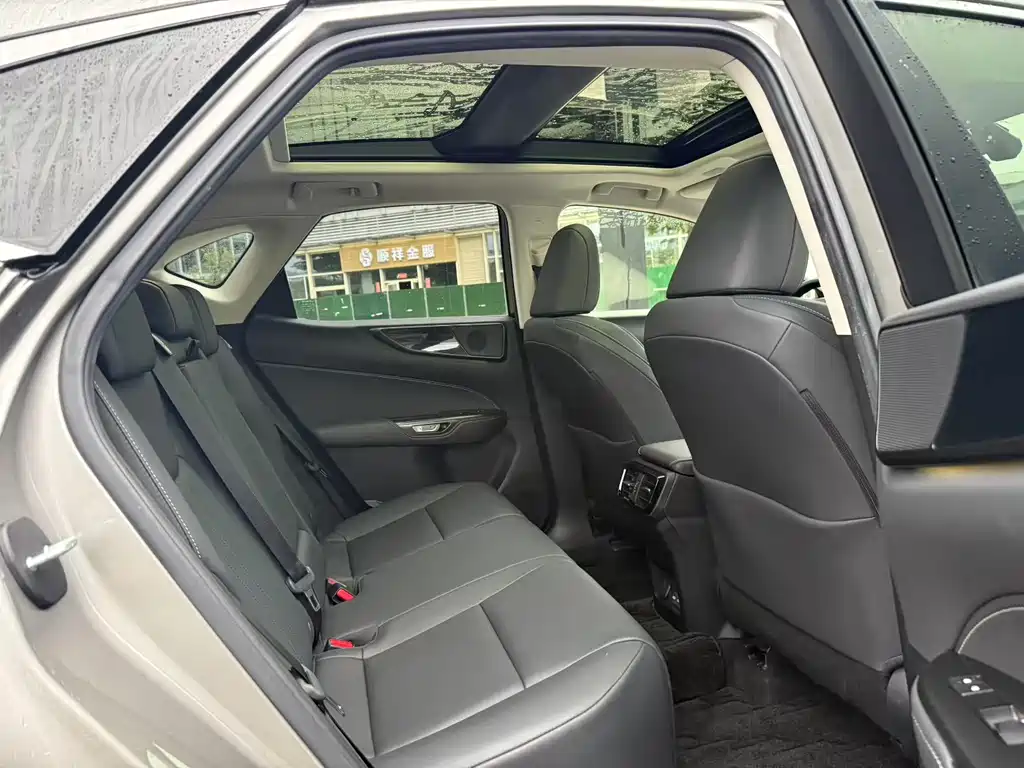 Lexus NX 2021