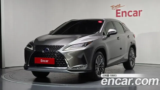 Lexus RX 2021