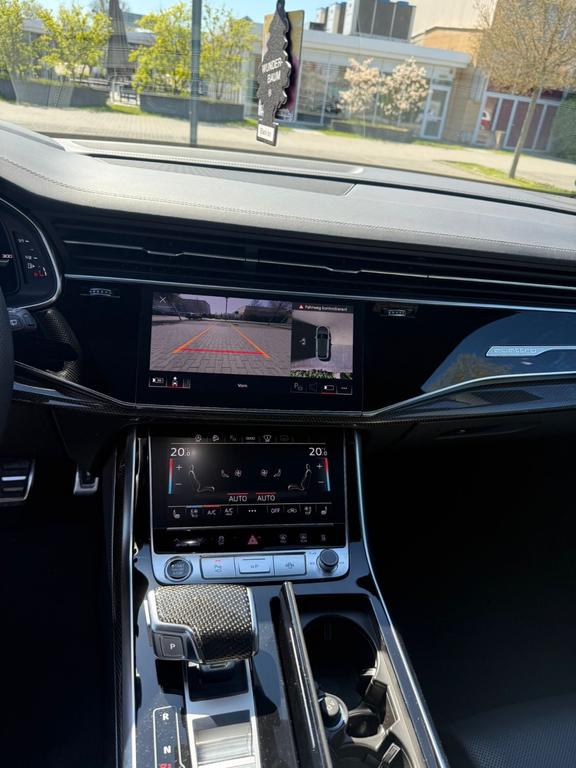 Audi Q8 2022