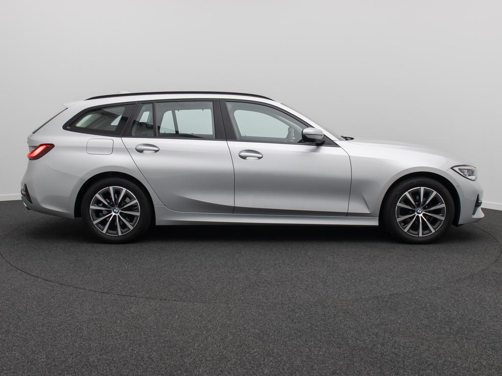 BMW 320 2021
